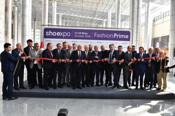 AYAKKABI VE HAZIR GİYİMDE  "FUAR İZMİR" MODASI