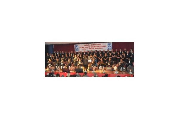 ALİAĞA, ATATÜRK’Ü, SEVDİĞİ ŞARKILARLA ANDI