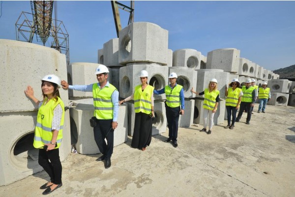 SU ŞEBEKELERİ YENİLENİYOR