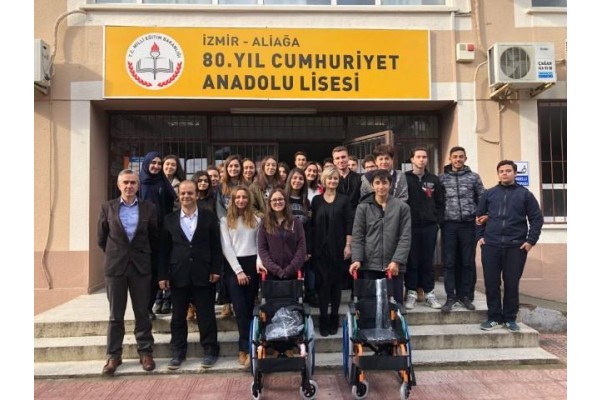 ÖĞRENCİLERDEN ÖRNEK DAVRANIŞ