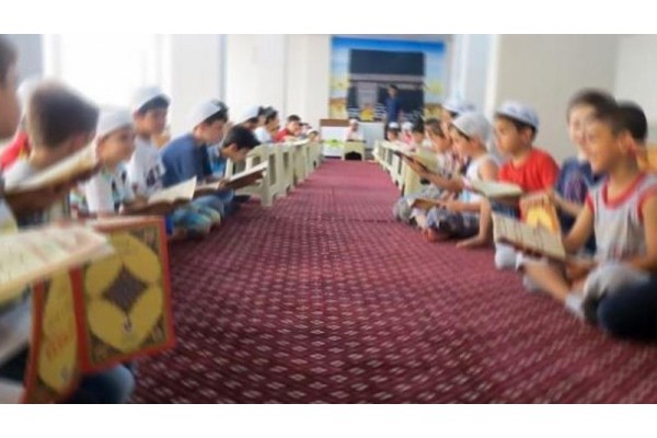 KURAN KURSUNA GİDENLER KISITLAMADAN MUAF