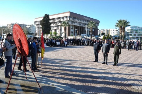 ÇANAKKALE ŞEHİTLERİ ANILIYOR