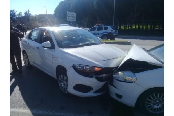 KAFA KAFAYA ÇARPIŞTILAR: 4 YARALI