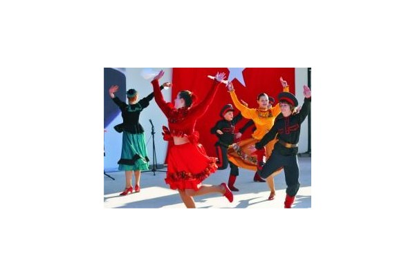 DÜNYA ÇOCUKLARI ALİAĞA’DA BULUŞUYOR