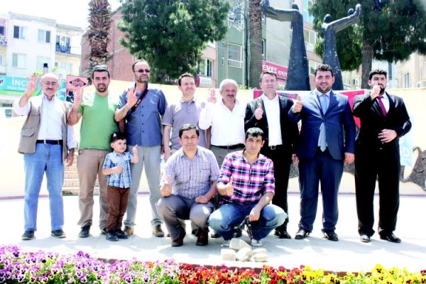 AGD’DEN MURSİ’YE DESTEK