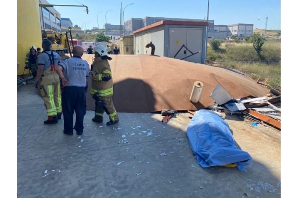 ÜZERİNE SİLO KAPAĞI DÜŞEN İŞÇİ ÖLDÜ