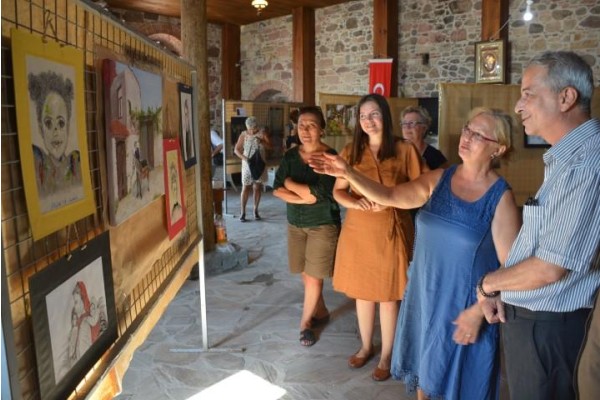 AMATÖR RESSAMLARDAN GÖZ KAMAŞTIRAN SERGİ