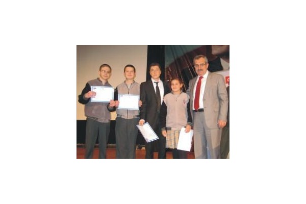 Bülent Kula İÖO ödüllendirildi