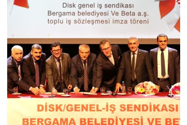 BERGAMA’DA TOPLU SÖZLEŞME BAYRAMI