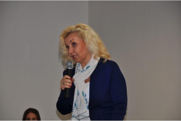 ‘EZBER BOZAN KADINLAR’A BÜYÜK İLGİ