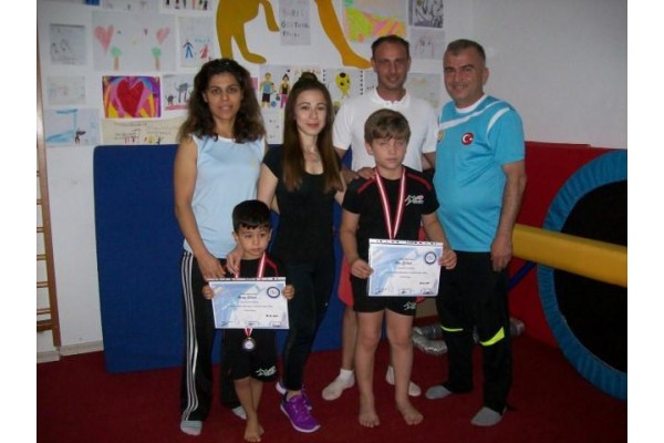 FOÇALI MİNİK KARATECİLERİN BAŞARISI