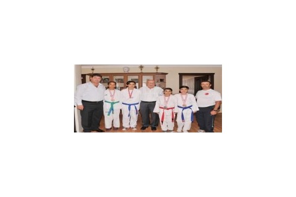 Aliağaspor’lu Taekwondocular başarıya doymuyor