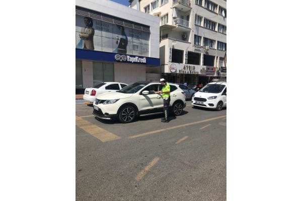 ARANAN 52 KİŞİ YAKALANDI