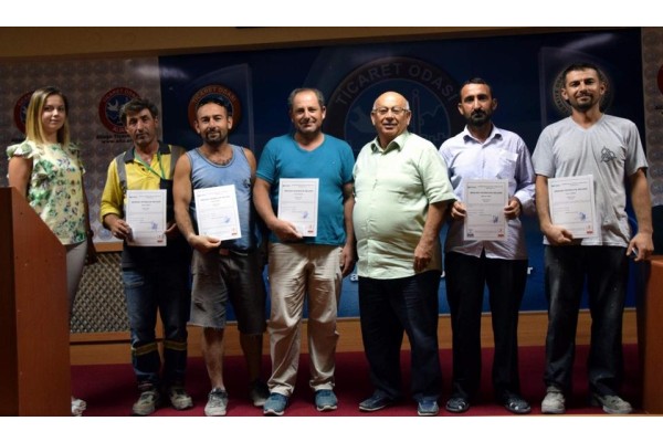 İNŞAATÇILARA MESLEKİ YETERLİLİK BELGELERİ VERİLDİ