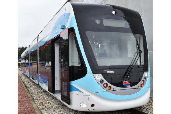 SAİT ALTINORDU MEYDANI'NDA RAYLAR DÖŞENİYOR