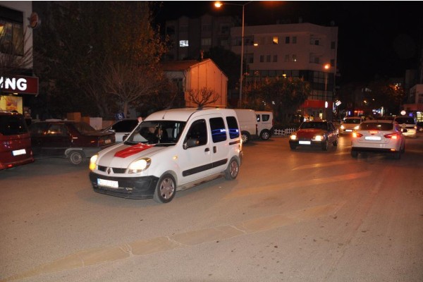 ALİAĞA’DA TERÖRE LANET KONVOYU