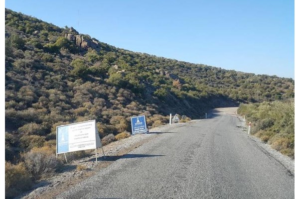KAPUKAYA MAHALLESİ’NİN YOLU GENİŞLETİLİYOR