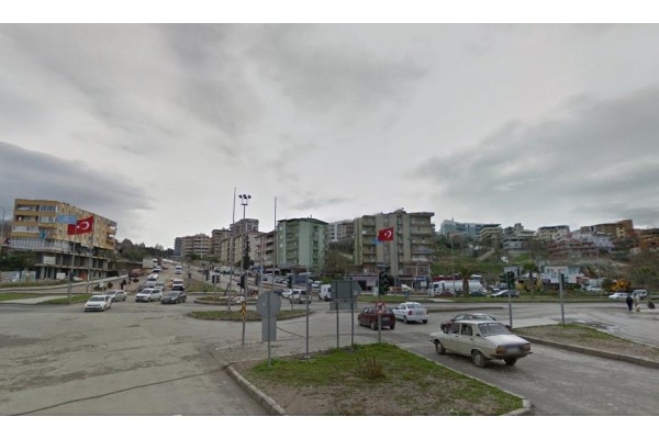 YOL VERME KAVGASI: 3 YARALI