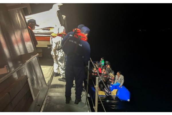 26 DÜZENSİZ GÖÇMEN YAKALANDI