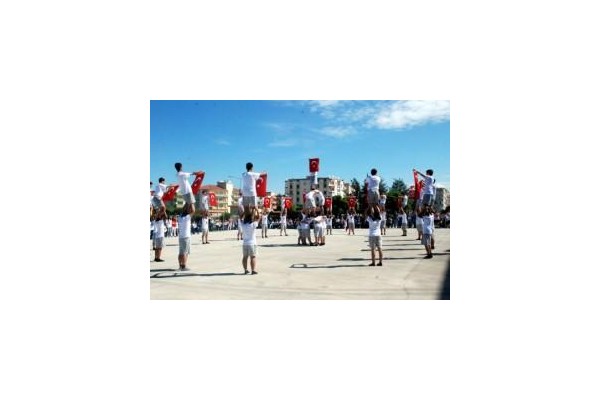 Bayramı Okul Bahçesinde kutladık