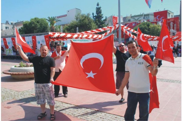 BAKAN EROĞLU ALİAĞA’YI ZİYARET ETTİ