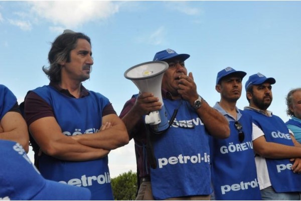 PETKİM’DE DİRENİŞ SÜRÜYOR