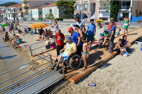 FOÇA’DA YÜZMEYE ENGEL YOK