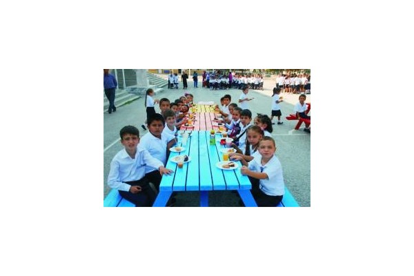 ÖĞRENCİLERE KERMES