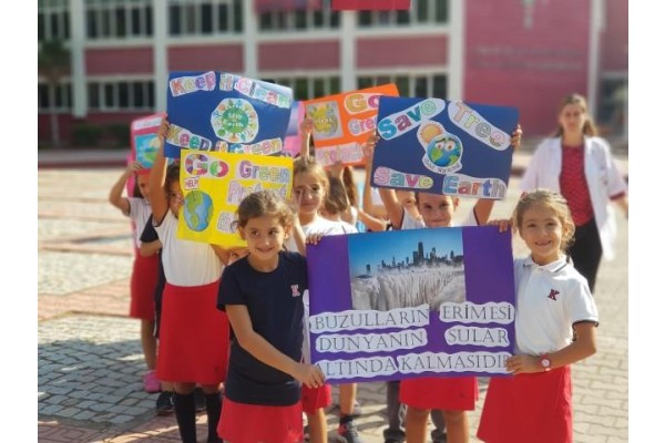 TED KOLEJİ İKLİM GREVİNDE