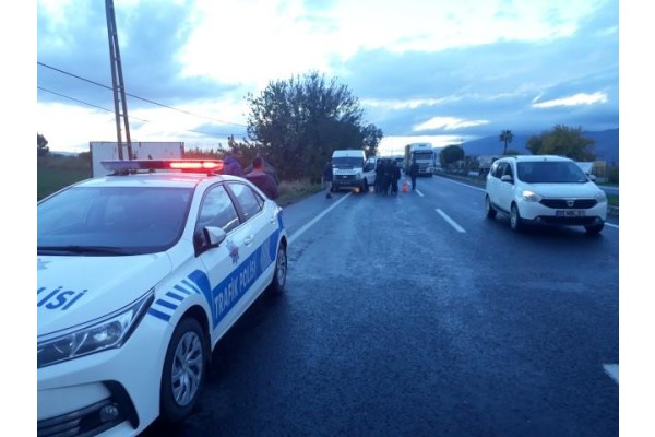 MENEMEN’DE OTOMOBİL YAYAYA ÇARPTI: 1 ÖLÜ