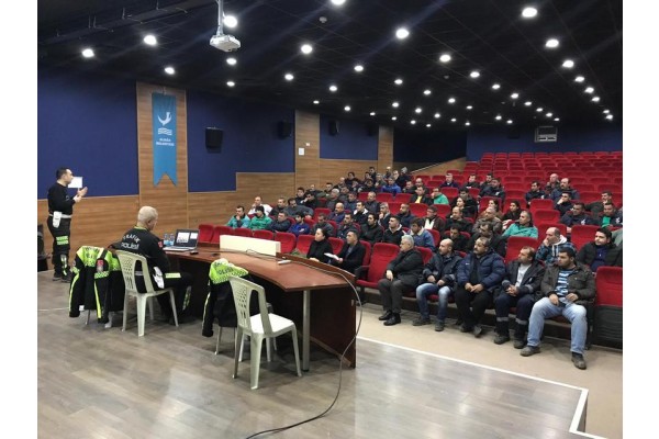 BELEDİYE PERSONELİNE “TRAFİK KURALLARI “ SEMİNERİ