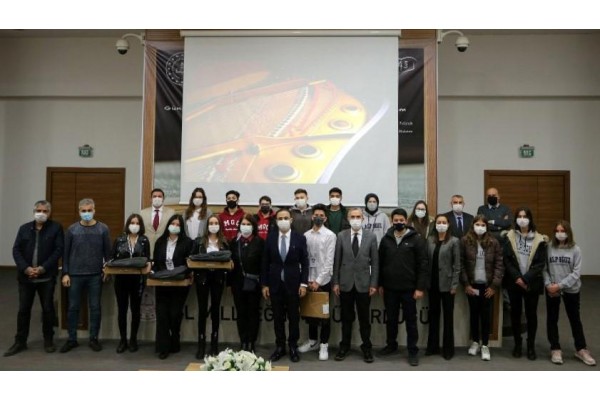 YARIŞMANIN BİRİNCİSİ OĞUZ ÖZGÜR ÇEVİK ANADOLU LİSESİ