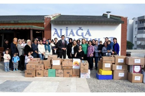 ALİAĞALI KADINLARDAN AFRİN’DEKİ MEHMETÇİK’E DESTEK