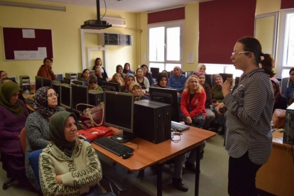 VELİLERE MESLEKİ VE TEKNİK EĞİTİM SEMİNERİ