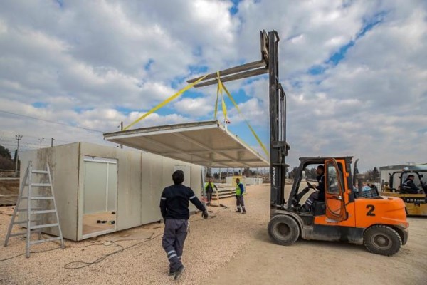 Büyükşehir, 232 konteynerli kent kuruyor