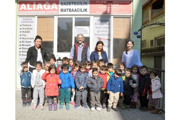 MİNİKLER GAZETECİLİĞİ ÖĞRENDİ