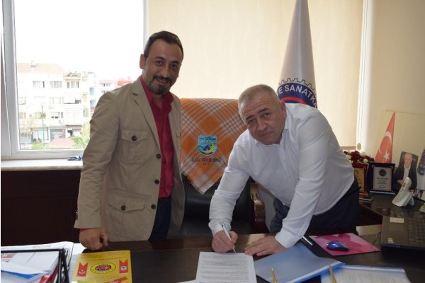 ESNAF ODASINDAN ÜYELERİNE EĞİTİM DESTEĞİ