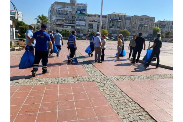 Büyükşehir Aliağa’da temizlik yaptı