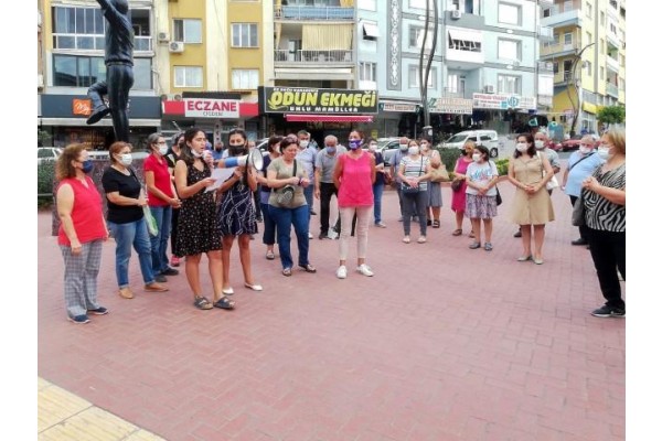 ALİAĞALI KADINLAR: “KADIN SIĞINMA EVİ GERİ AÇILSIN”