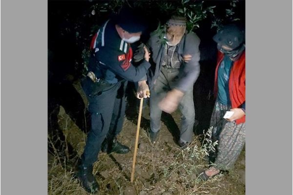 KARAKÖY’DE KAYBOLAN KİŞİYİ JANDARMA BULDU