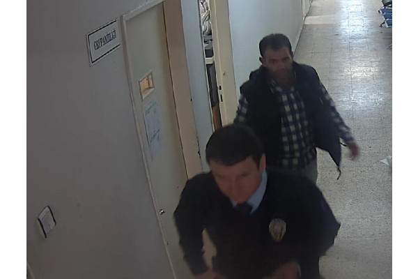 AKÜ HIRSIZI YAKALANDI