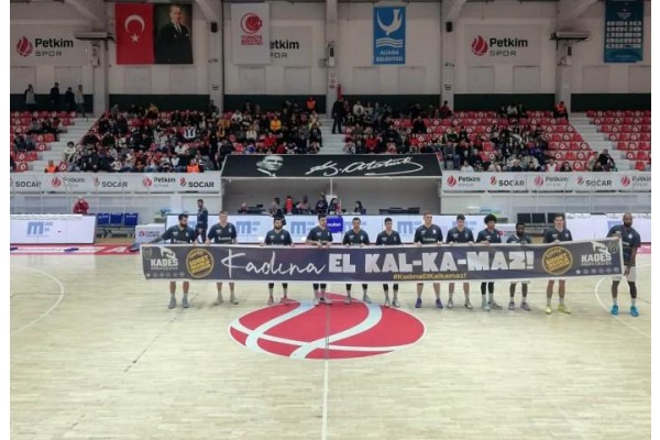 Emniyetten anlamlı pankart