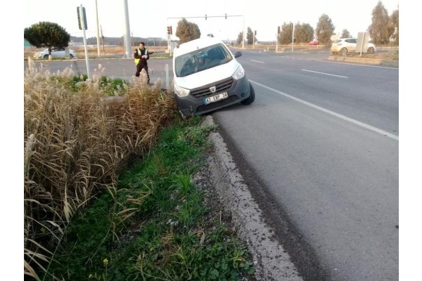 KAMYONET YAYAYA ÇARPTI