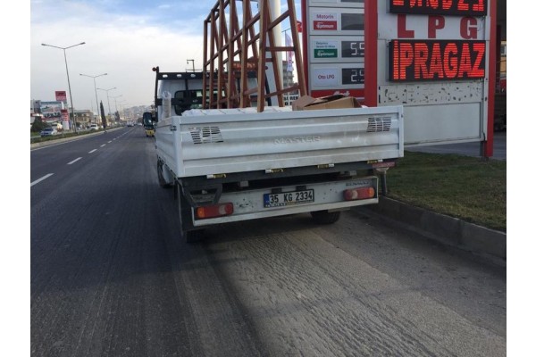 MENEMEN’DE TRAFİK KAZASI: 1 YARALI