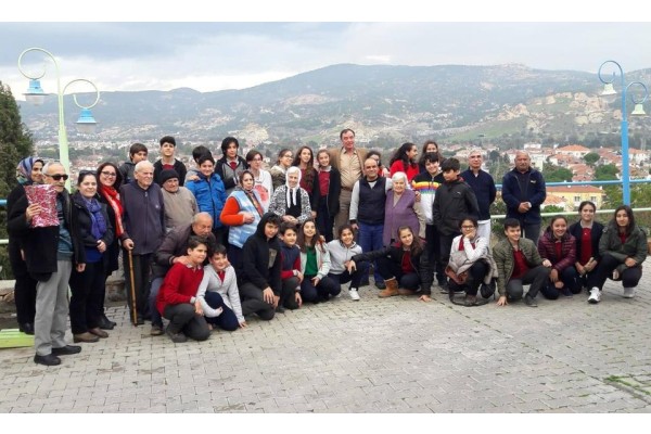 ÖĞRENCİLERDEN ‘VİCDAN VE PAYLAŞIM’ ETKİNLİĞİ