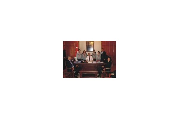 TED ALİAĞA  KOLEJİ'NDEN VALİ KIRAÇ’A ZİYARET