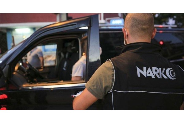 Uyuşturucu operasyonlarında 42 kişi tutuklandı