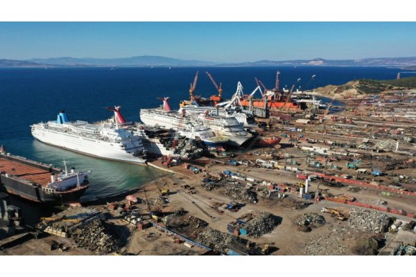 TOKİ, gemi sökümdeki arsaları satıyor
