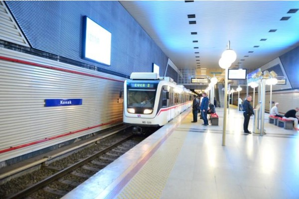 İZMİR METROSU 18 YAŞINDA