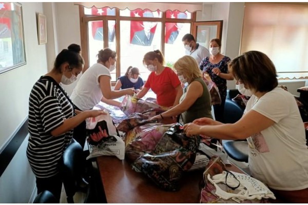 376 ÇOCUĞA BAYRAMLIK HEDİYESİ